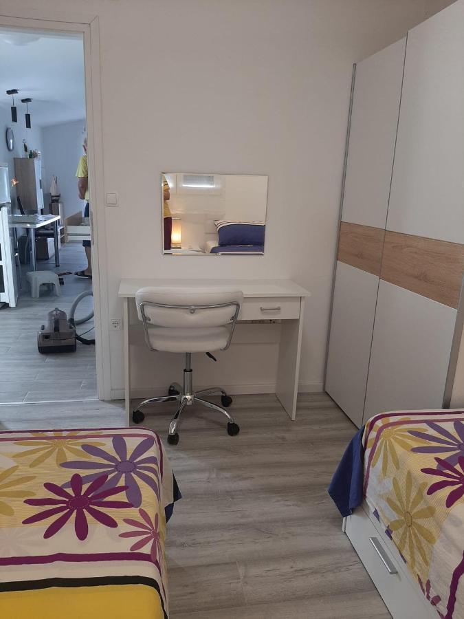 H&F Apartmani Vir Kültér fotó