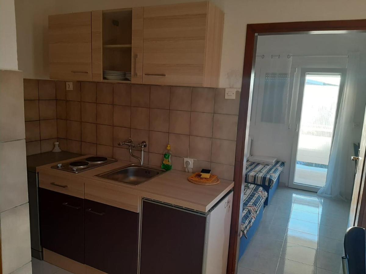 H&F Apartmani Vir Kültér fotó
