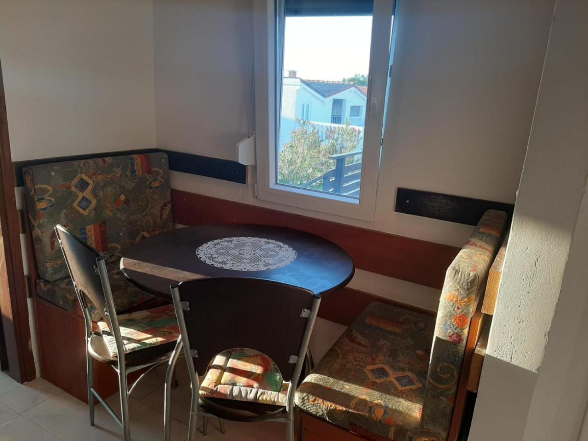 H&F Apartmani Vir Kültér fotó
